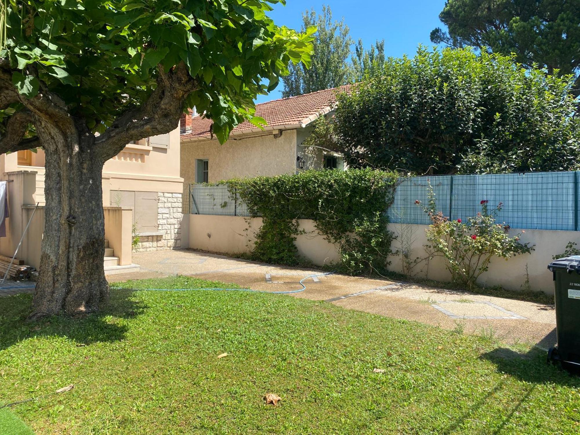 Maison Familiale 3 Chambres, Parking Gratuit Avignon Exterior photo